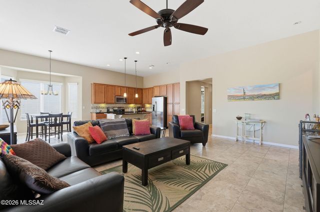 31271 S Hildogo Drive, Oracle, AZ 85623