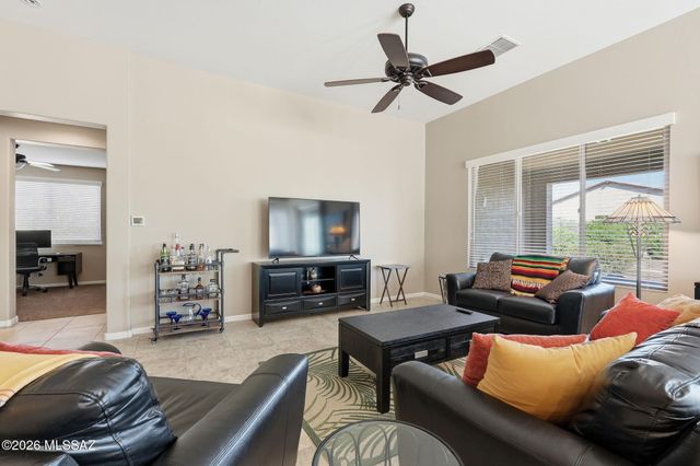 31271 S Hildogo Drive, Oracle, AZ 85623