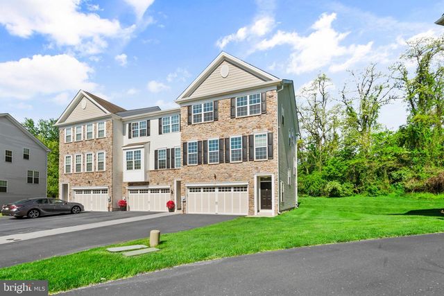415 CHESTNUT CT, Langhorne, PA 19047
