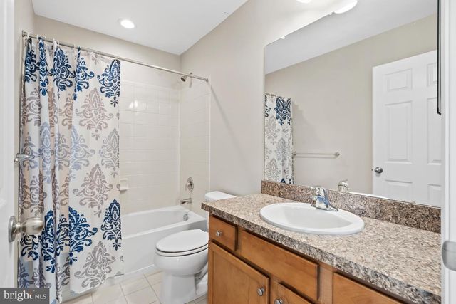 415 CHESTNUT CT, Langhorne, PA 19047