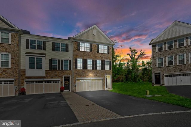 415 CHESTNUT CT, Langhorne, PA 19047