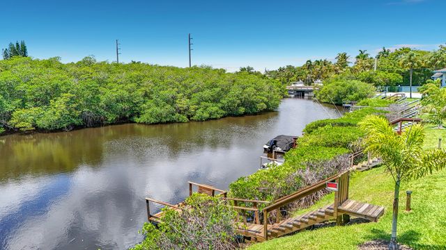 950 S Kanner Highway 308, Stuart, FL 34994