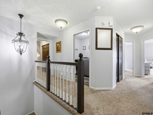 13805 Kelly Drive, Bellevue, NE 68123