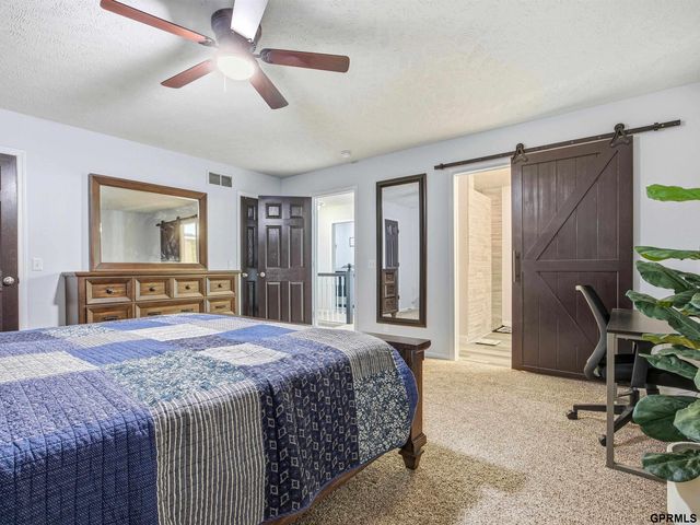 13805 Kelly Drive, Bellevue, NE 68123