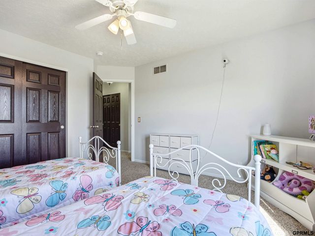 13805 Kelly Drive, Bellevue, NE 68123