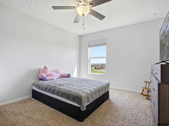 13805 Kelly Drive, Bellevue, NE 68123