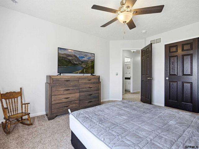 13805 Kelly Drive, Bellevue, NE 68123