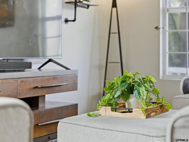 13805 Kelly Drive, Bellevue, NE 68123