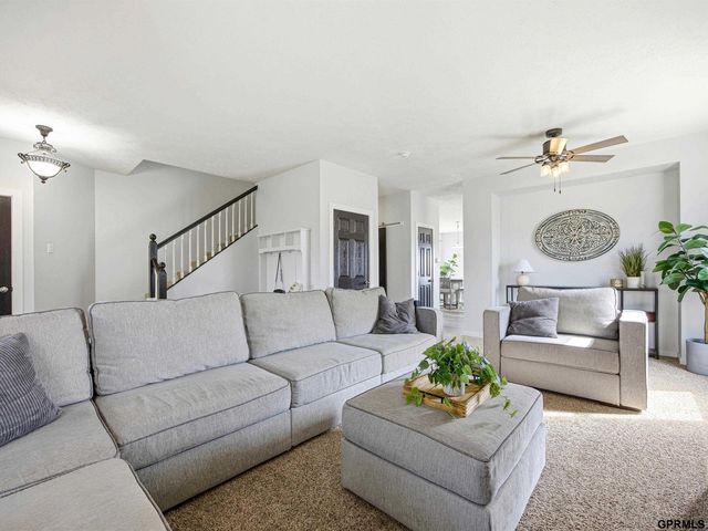 13805 Kelly Drive, Bellevue, NE 68123