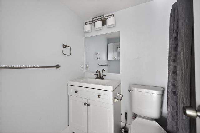 3023 Cambridge B 3023, Deerfield Beach, FL 33442