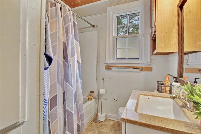 803 Marvin Avenue, Leesville, LA 71446