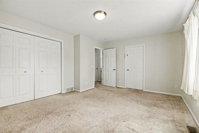 5151 Taylor Ridge Drive, Kentwood, MI 49512