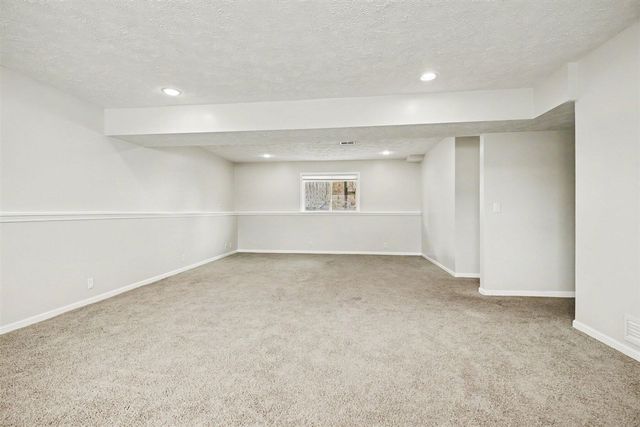 5151 Taylor Ridge Drive, Kentwood, MI 49512