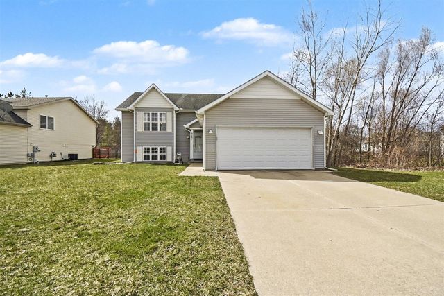5151 Taylor Ridge Drive, Kentwood, MI 49512