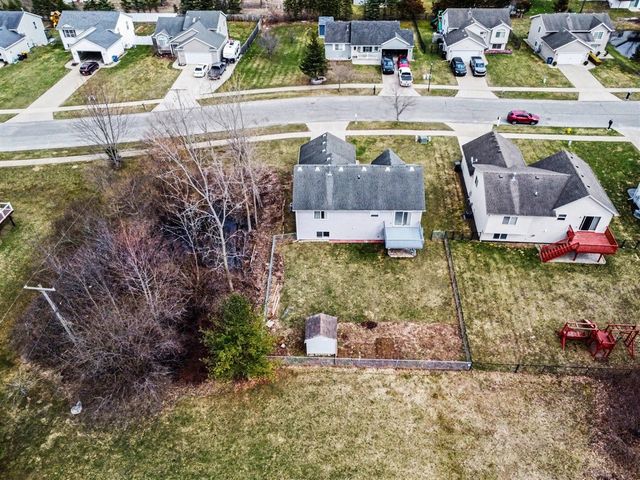 5151 Taylor Ridge Drive, Kentwood, MI 49512