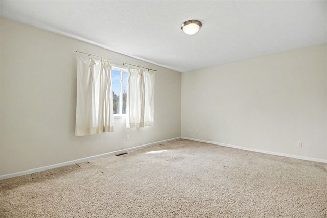 5151 Taylor Ridge Drive, Kentwood, MI 49512