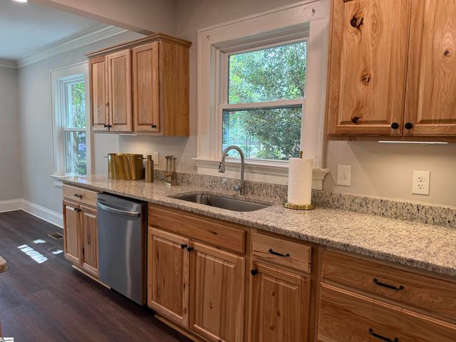 212 Whitehall Road, Anderson, SC 29625