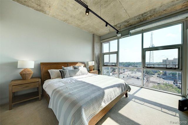 100 W 5th St 610, Royal Oak, MI 48067