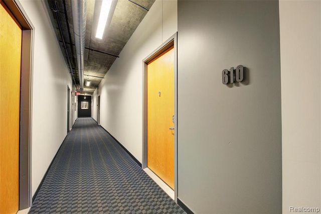 100 W 5th St 610, Royal Oak, MI 48067