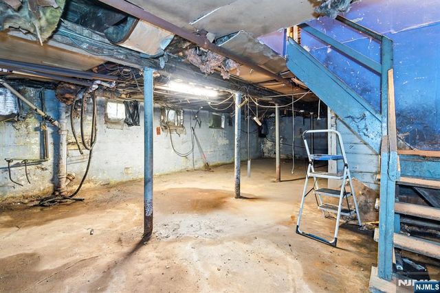 213 Kerrigan Boulevard, Newark, NJ 07106