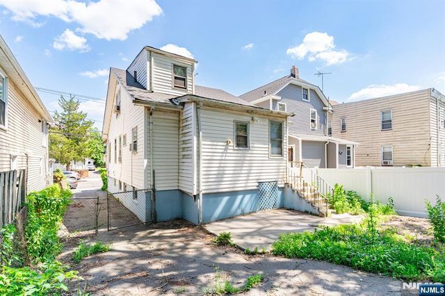 213 Kerrigan Boulevard, Newark, NJ 07106