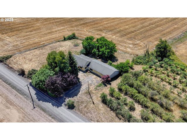 5886 Se BOOTH BEND Rd, Mc Minnville, OR 97128