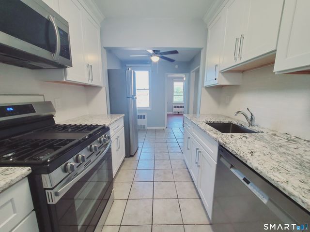 39 Glenbrook Road 2T, Stamford, CT 06902