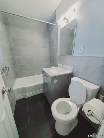 39 Glenbrook Road 2T, Stamford, CT 06902