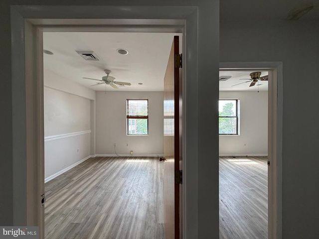 4716 WISCONSIN AVE NW, Washington, DC 20016