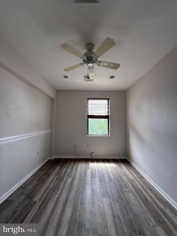 4716 WISCONSIN AVE NW, Washington, DC 20016