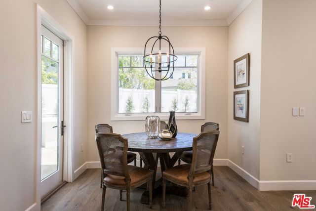 530 Arbramar Avenue, Pacific Palisades (los Angeles), CA 90272