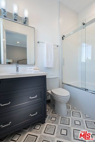 530 Arbramar Avenue, Pacific Palisades (los Angeles), CA 90272