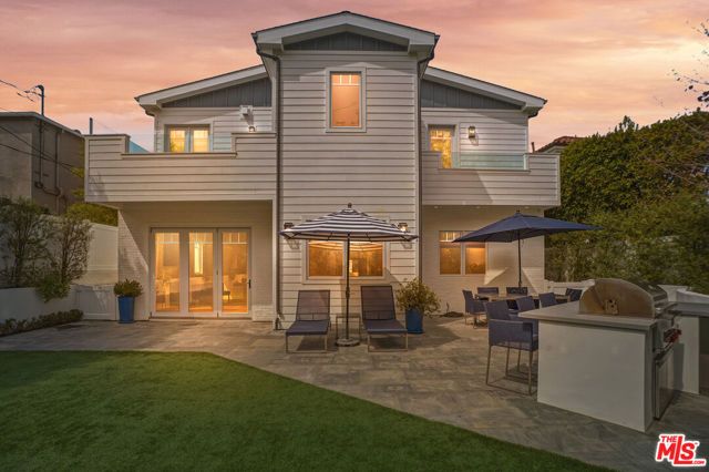 530 Arbramar Avenue, Pacific Palisades (los Angeles), CA 90272