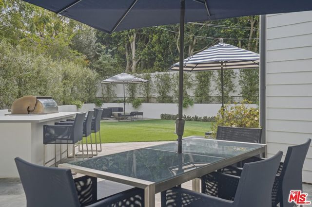 530 Arbramar Avenue, Pacific Palisades (los Angeles), CA 90272