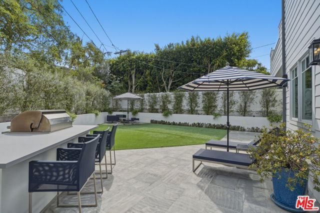 530 Arbramar Avenue, Pacific Palisades (los Angeles), CA 90272