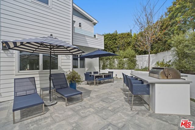 530 Arbramar Avenue, Pacific Palisades (los Angeles), CA 90272