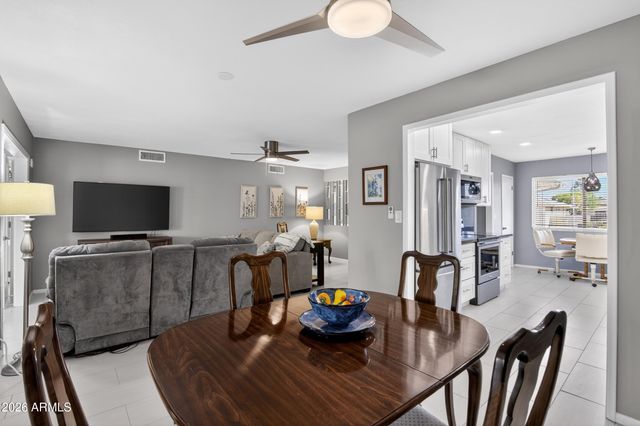 10939 W ROUNDELAY Circle, Sun City, AZ 85351