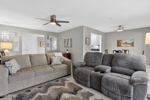 10939 W ROUNDELAY Circle, Sun City, AZ 85351