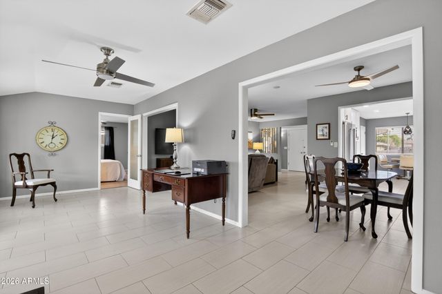 10939 W ROUNDELAY Circle, Sun City, AZ 85351