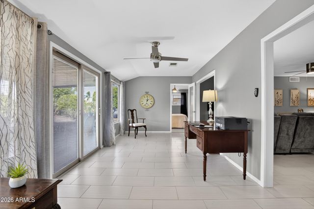 10939 W ROUNDELAY Circle, Sun City, AZ 85351