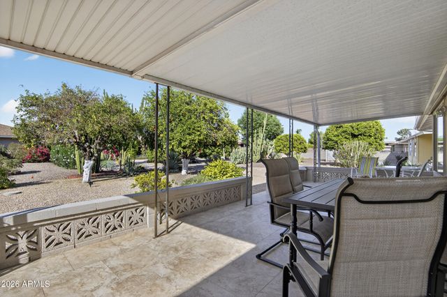 10939 W ROUNDELAY Circle, Sun City, AZ 85351