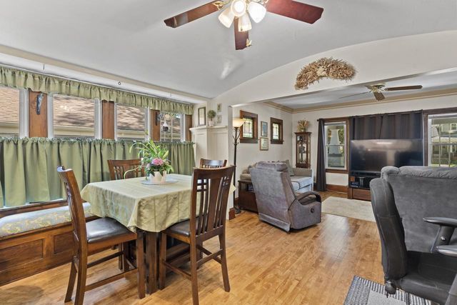 178 W Saveland AVENUE, Milwaukee, WI 53207