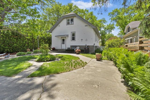 178 W Saveland AVENUE, Milwaukee, WI 53207