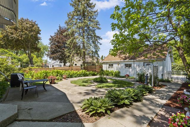178 W Saveland AVENUE, Milwaukee, WI 53207