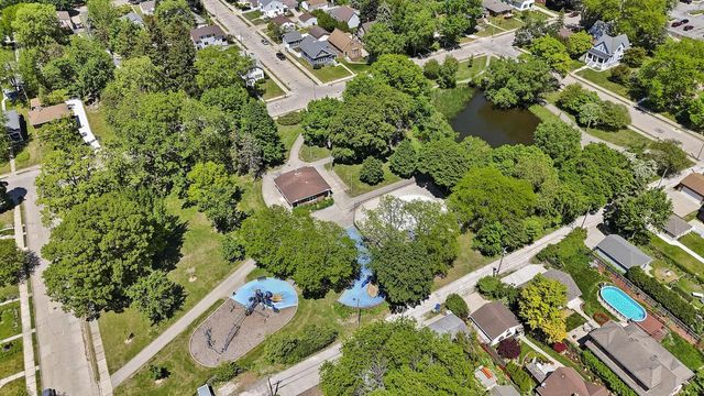 178 W Saveland AVENUE, Milwaukee, WI 53207