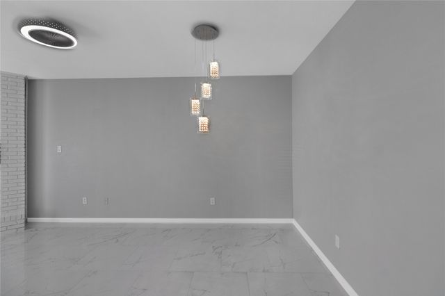2835 Keller Springs Road 903, Carrollton, TX 75006