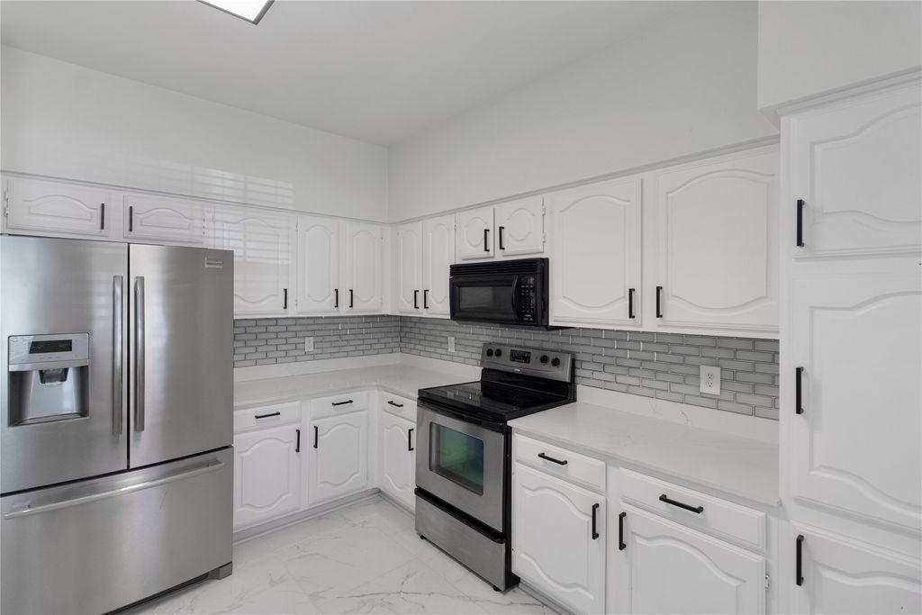 2835 Keller Springs Road 903, Carrollton, TX 75006
