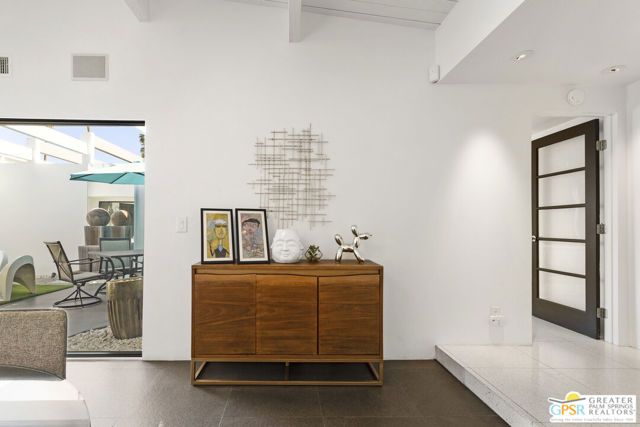 2084 S Lagarto Way, Palm Springs, CA 92264