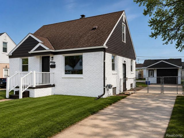 25123 Mackinac Street, Roseville, MI 48066