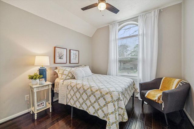 1914 Westwood Lake Court, Kingwood, TX 77339